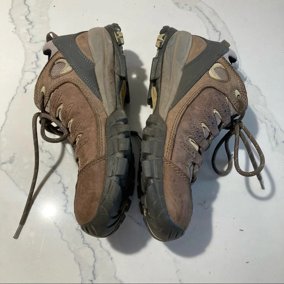 VASQUE Sz 8.5 Leather Hiking Trekking Super Grip  Lace Up Sneakers Shoes - Picture 5 of 14